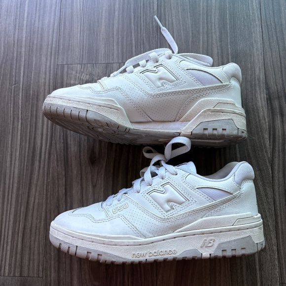 New Balance Other - New Balance White Leather Sneakers Unisex- Men 4.5- Womens 6